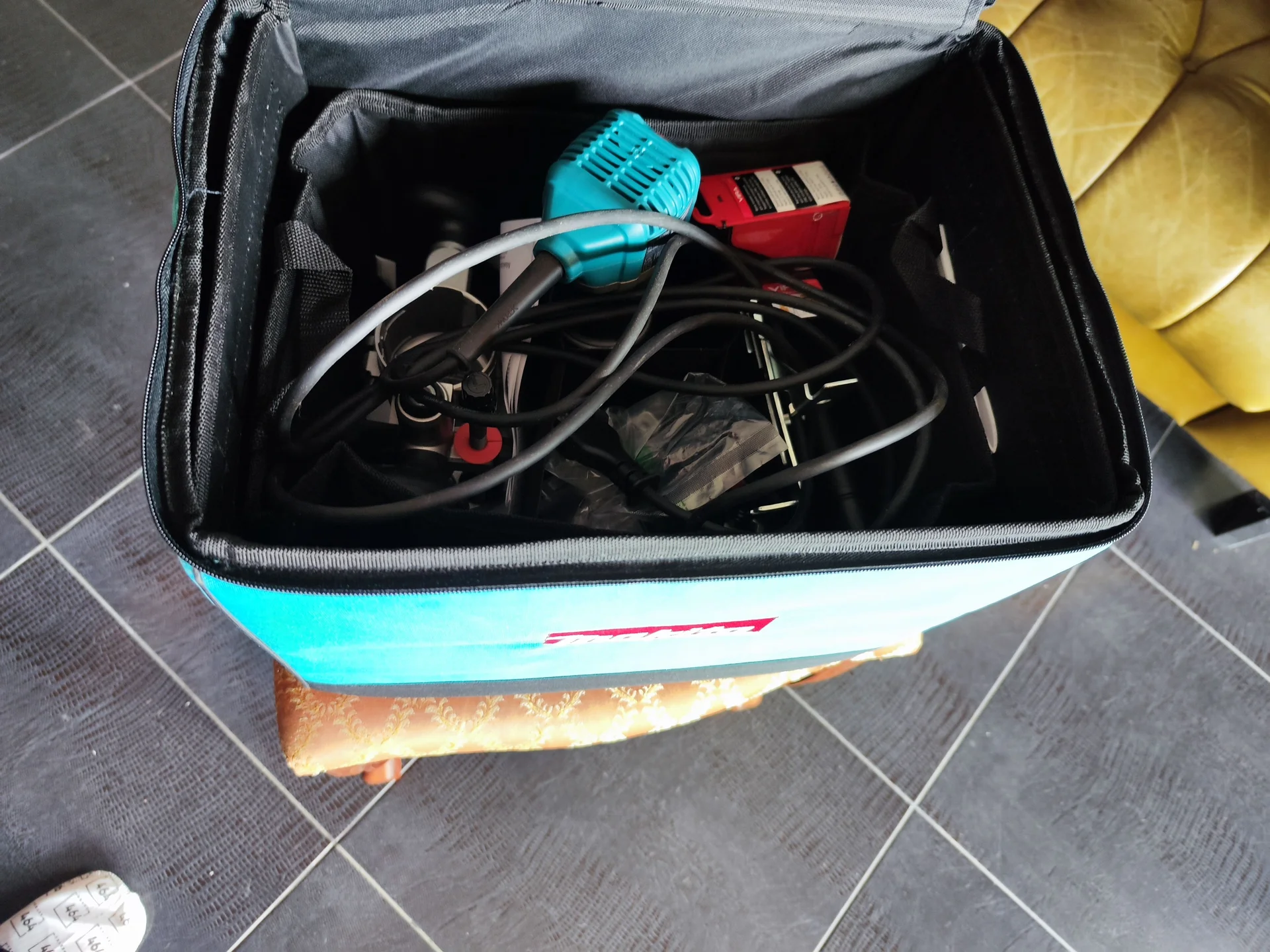 Фрезер makita RT0700CX2 - миниатюра 9