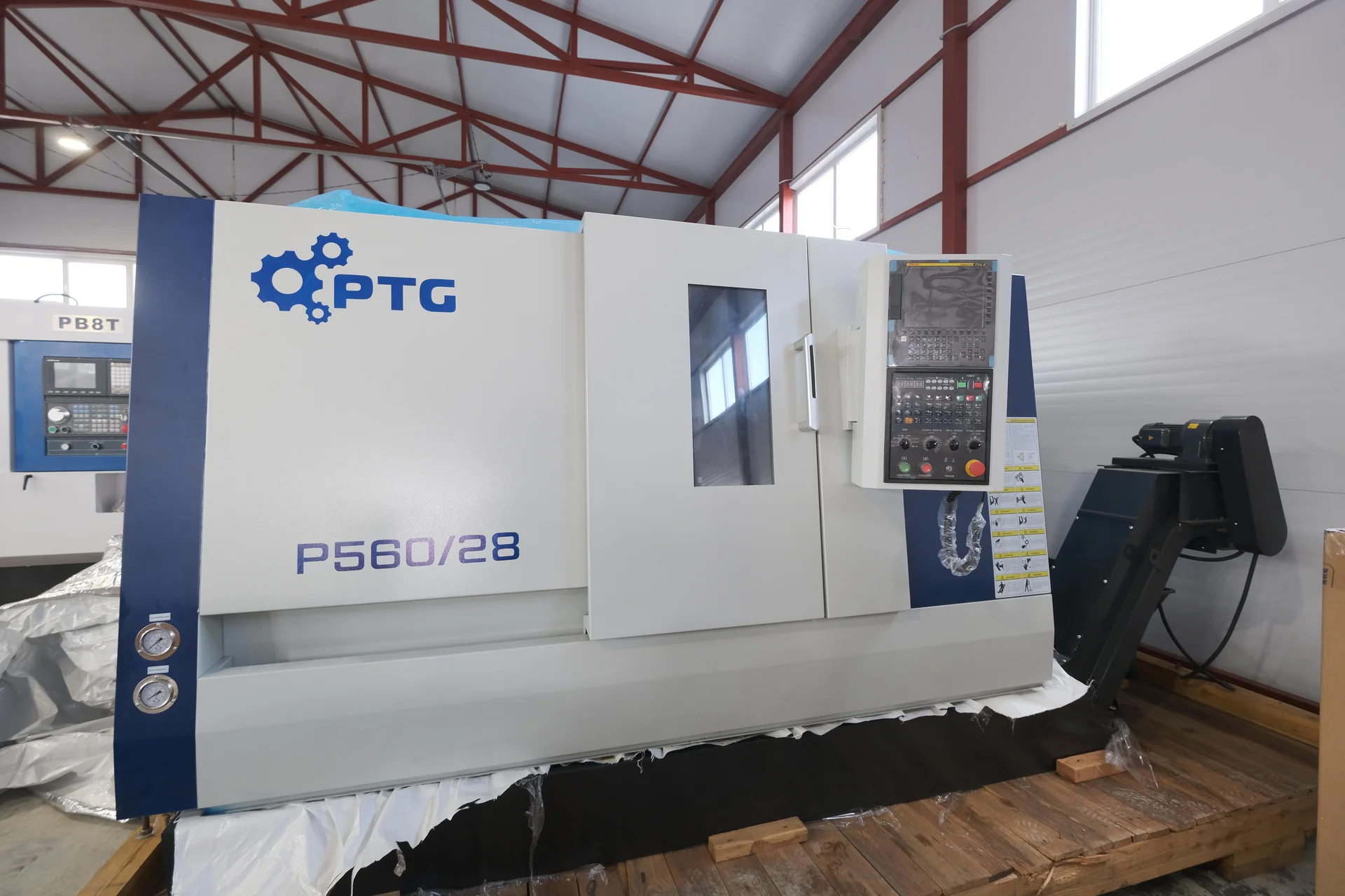 Токарный станок с ЧПУ P560/28 - изображение 1