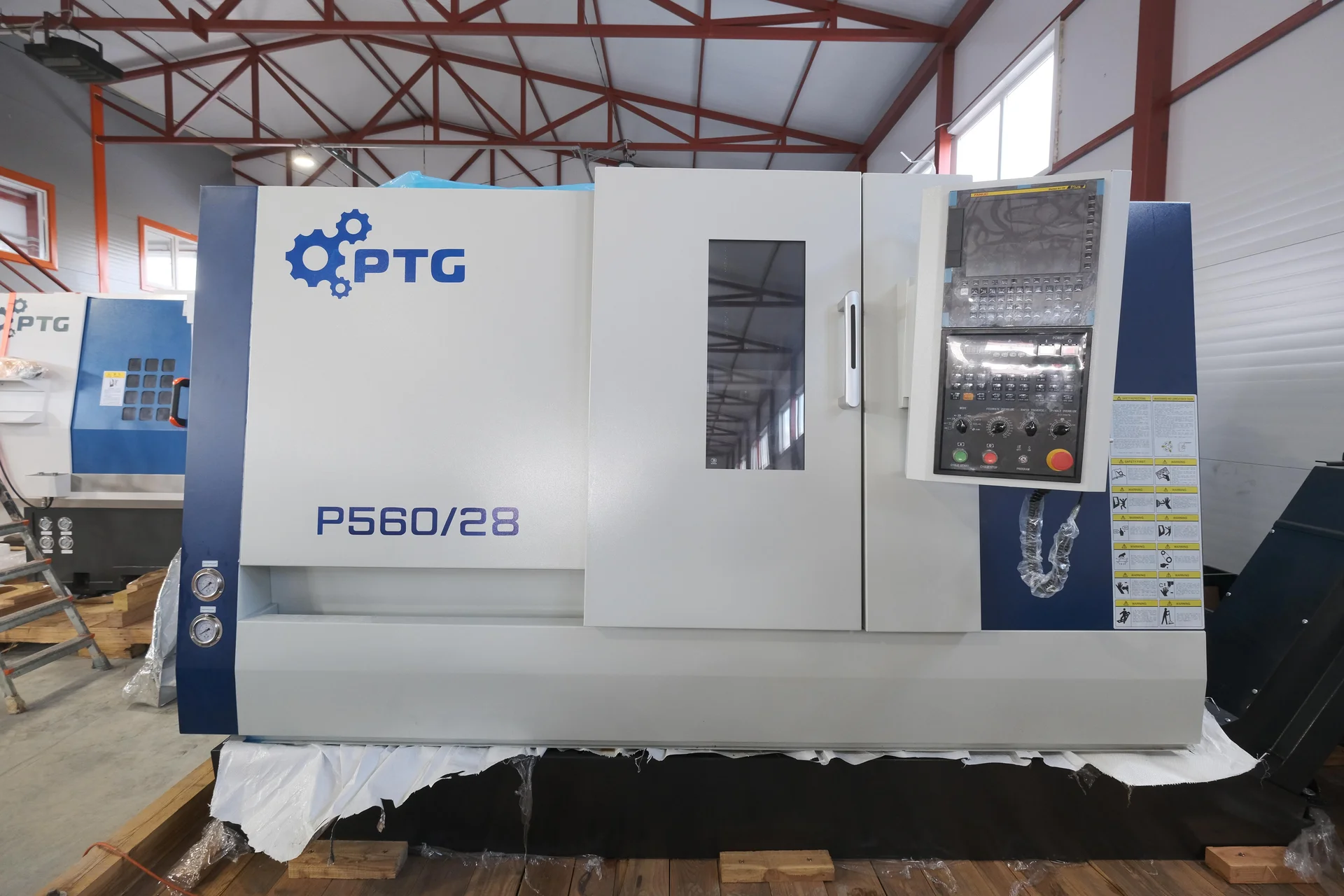 Токарный станок с ЧПУ P560/28 - миниатюра 2