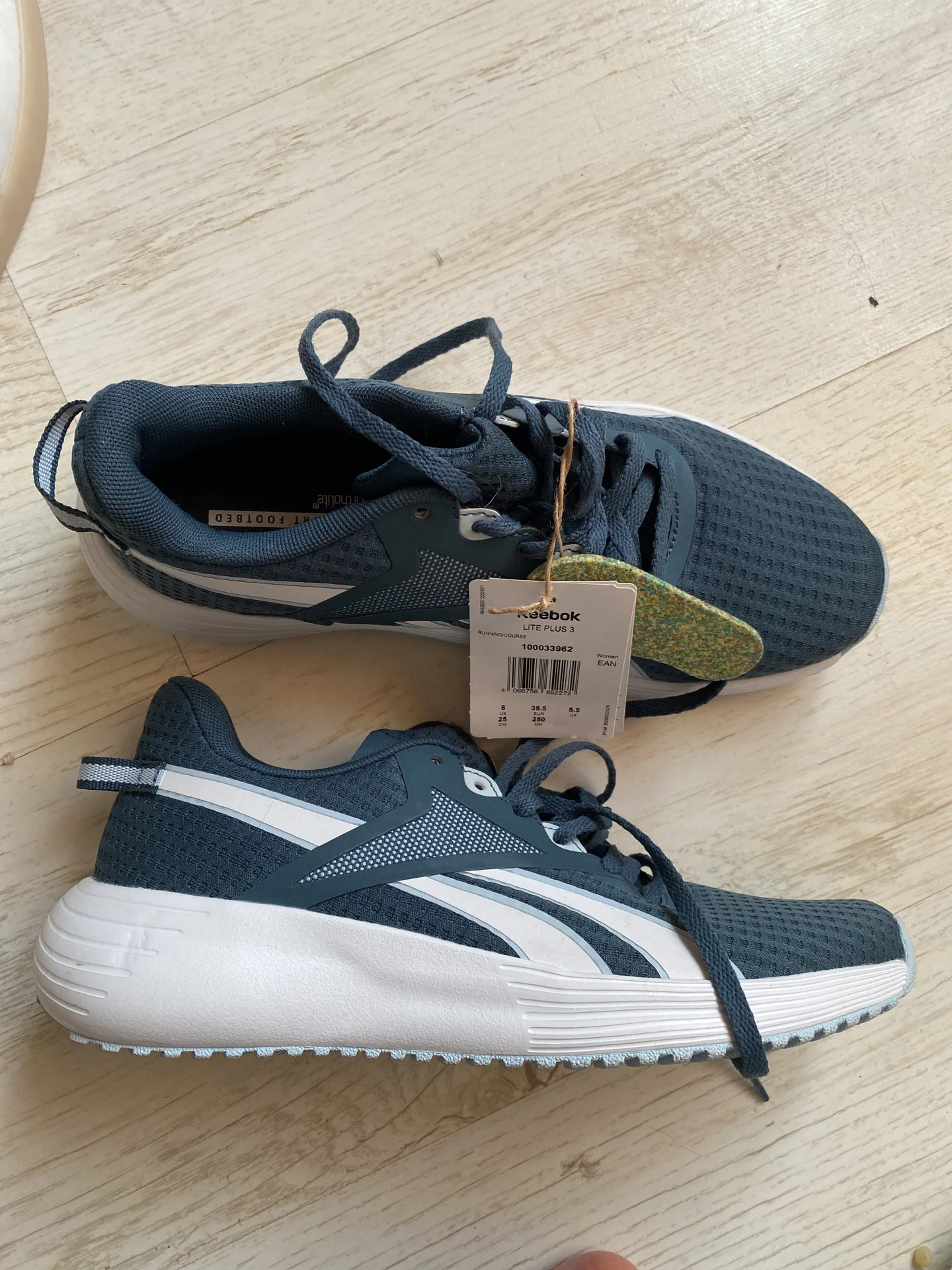 Reebok кроссовки оригинал новые - изображение 1