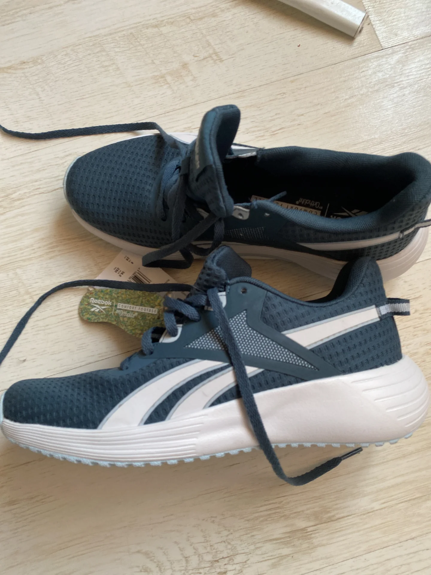 Reebok кроссовки оригинал новые - миниатюра 4