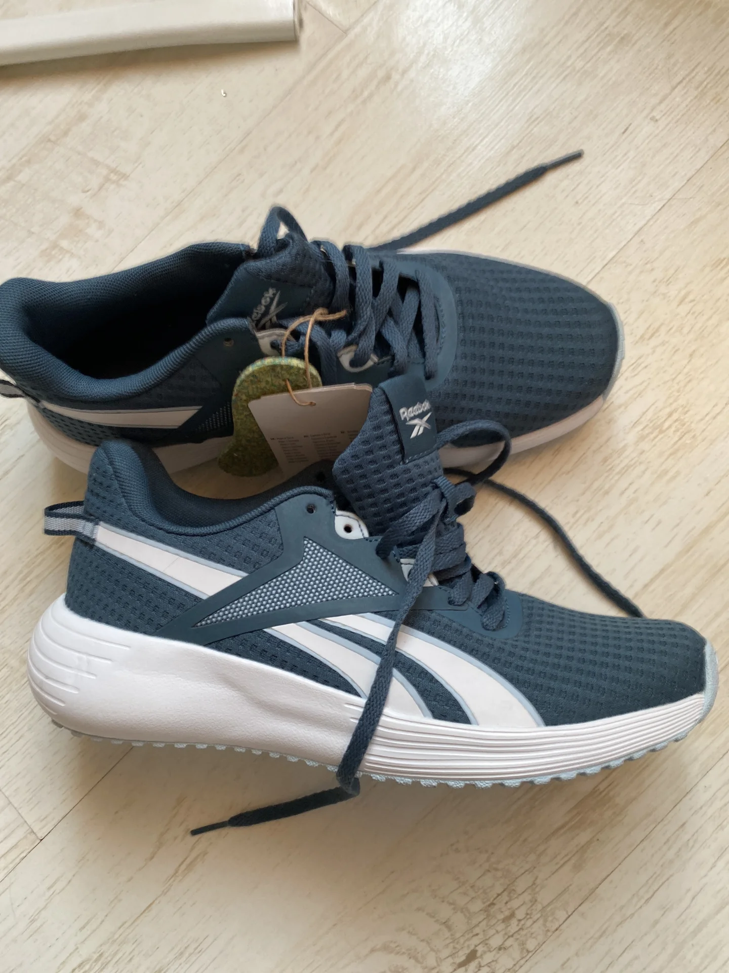 Reebok кроссовки оригинал новые - миниатюра 7
