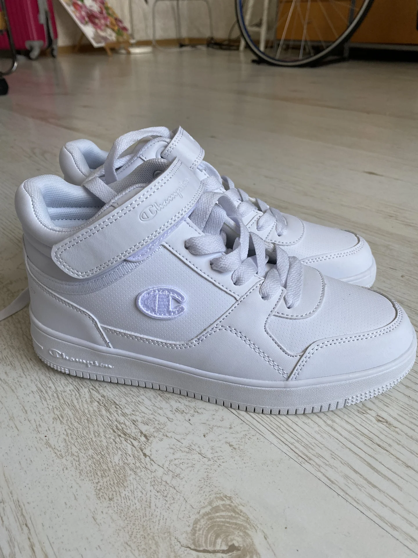 Высокие кроссовки Champion   оригинал новые - миниатюра 4