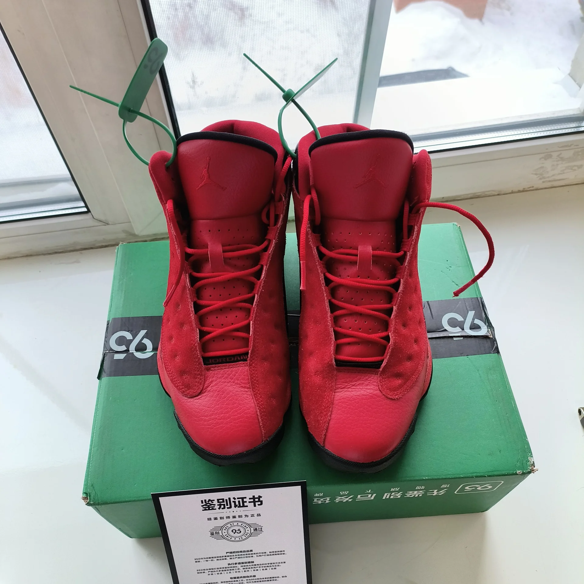 Air Jordan 13 Retro "What Is Love" Оригинал - миниатюра 3
