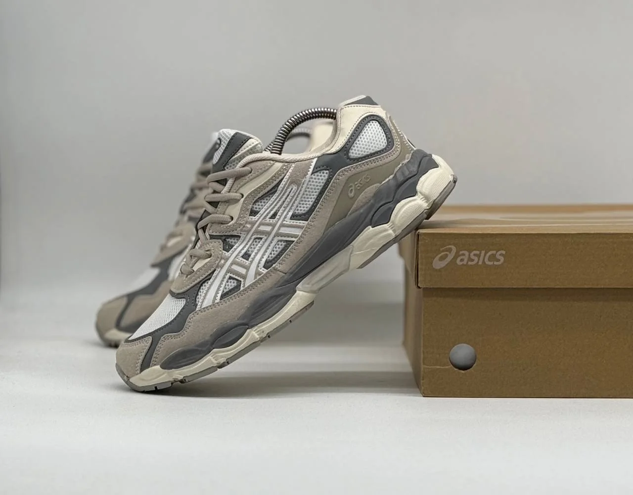 Кроссовки Asics Gel Nyc - изображение 1