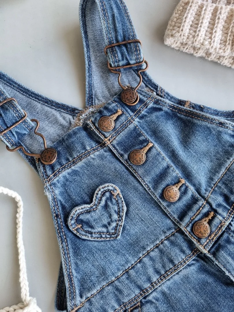 джинсовый комбинезон OshKosh B'gosh на девочку 9 мес - миниатюра 6