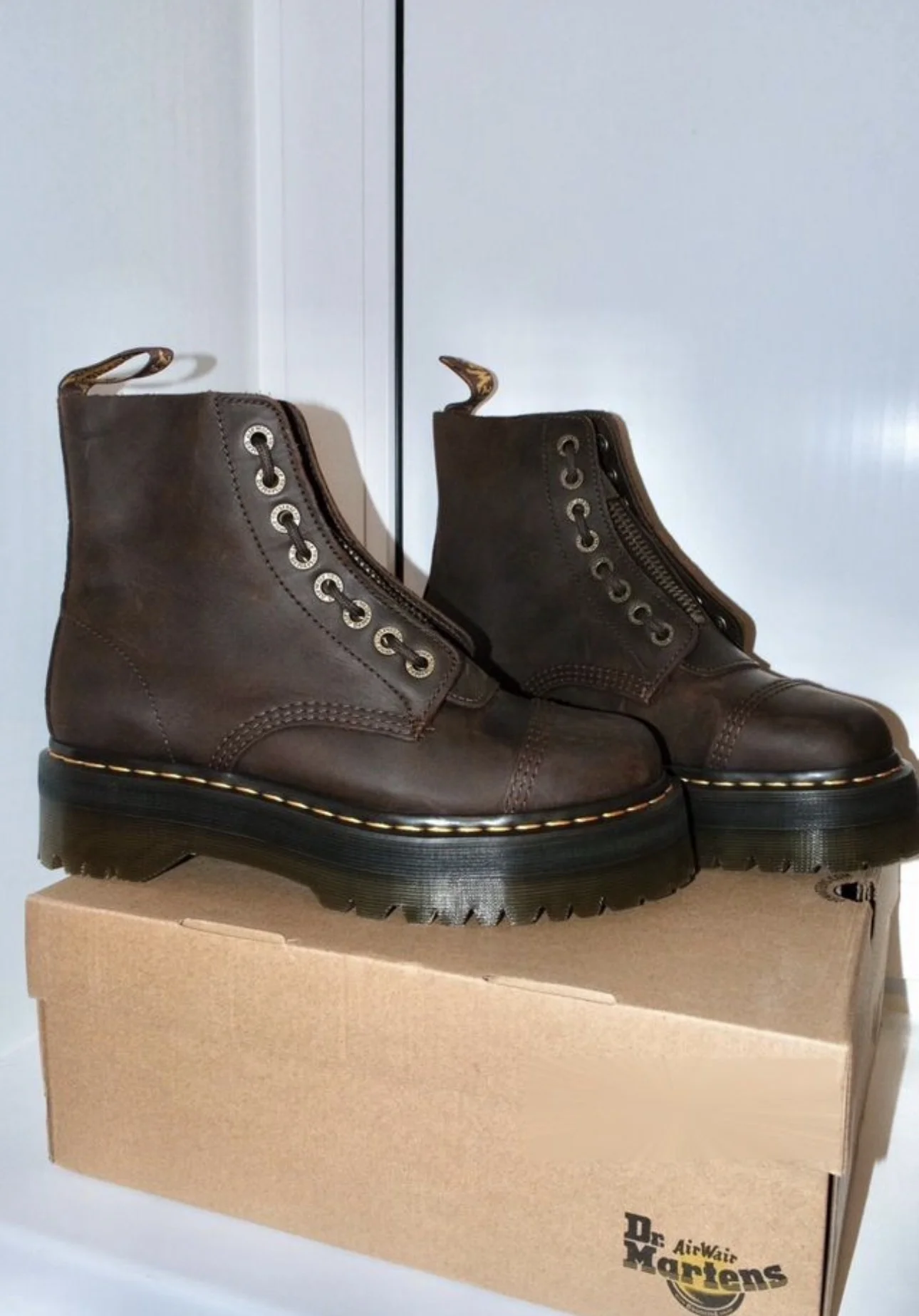 Ботинки Dr.Martens - миниатюра 2