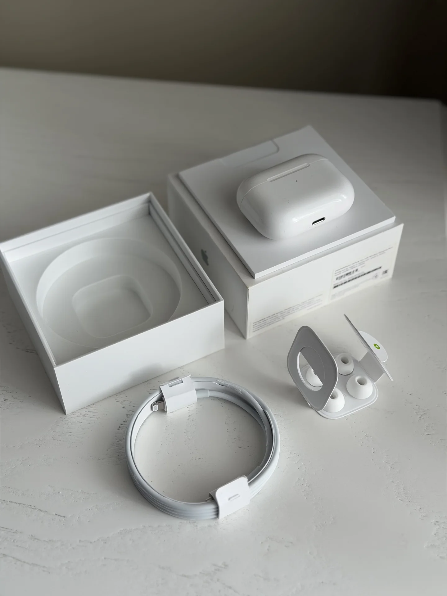 Apple AirPods Pro 1 (оригинал, б/у) - изображение 1