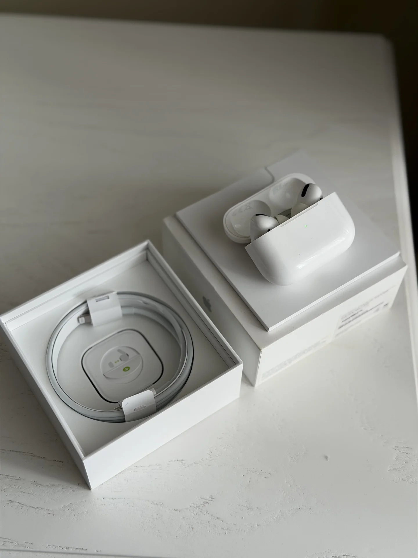 Apple AirPods Pro 1 (оригинал, б/у) - миниатюра 3