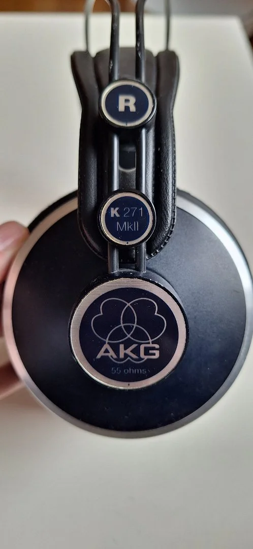 Наушники Sony, AKG - миниатюра 2
