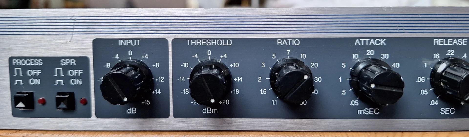 Компрессор Aphex Model 651 Expressor (США, 110V) - миниатюра 2