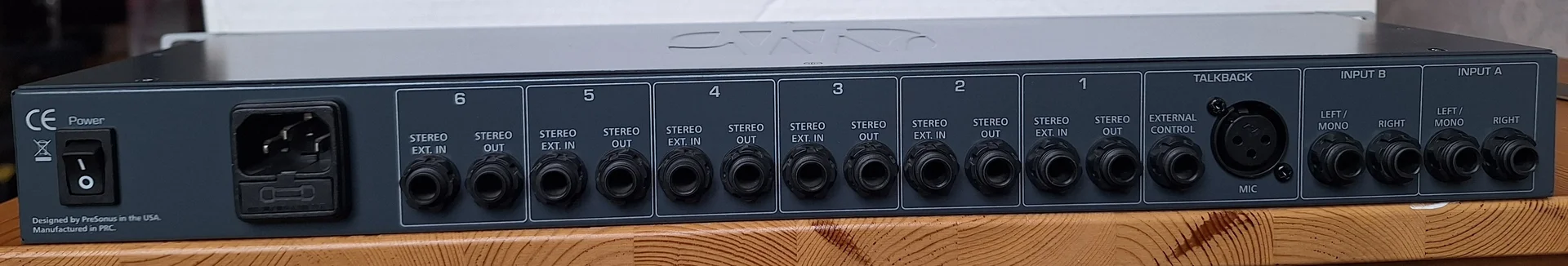 Предусилитель для наушников Presonus HP60 - миниатюра 3
