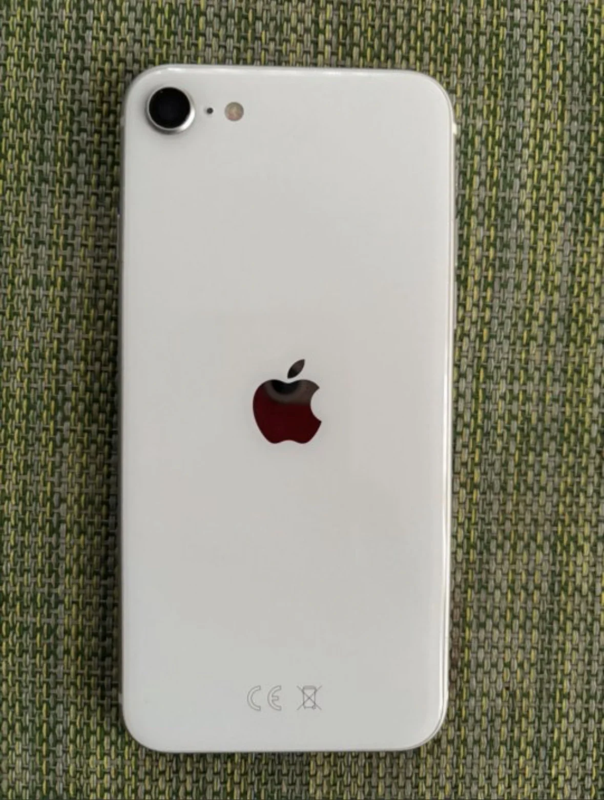 iPhone SE 128gb - миниатюра 3