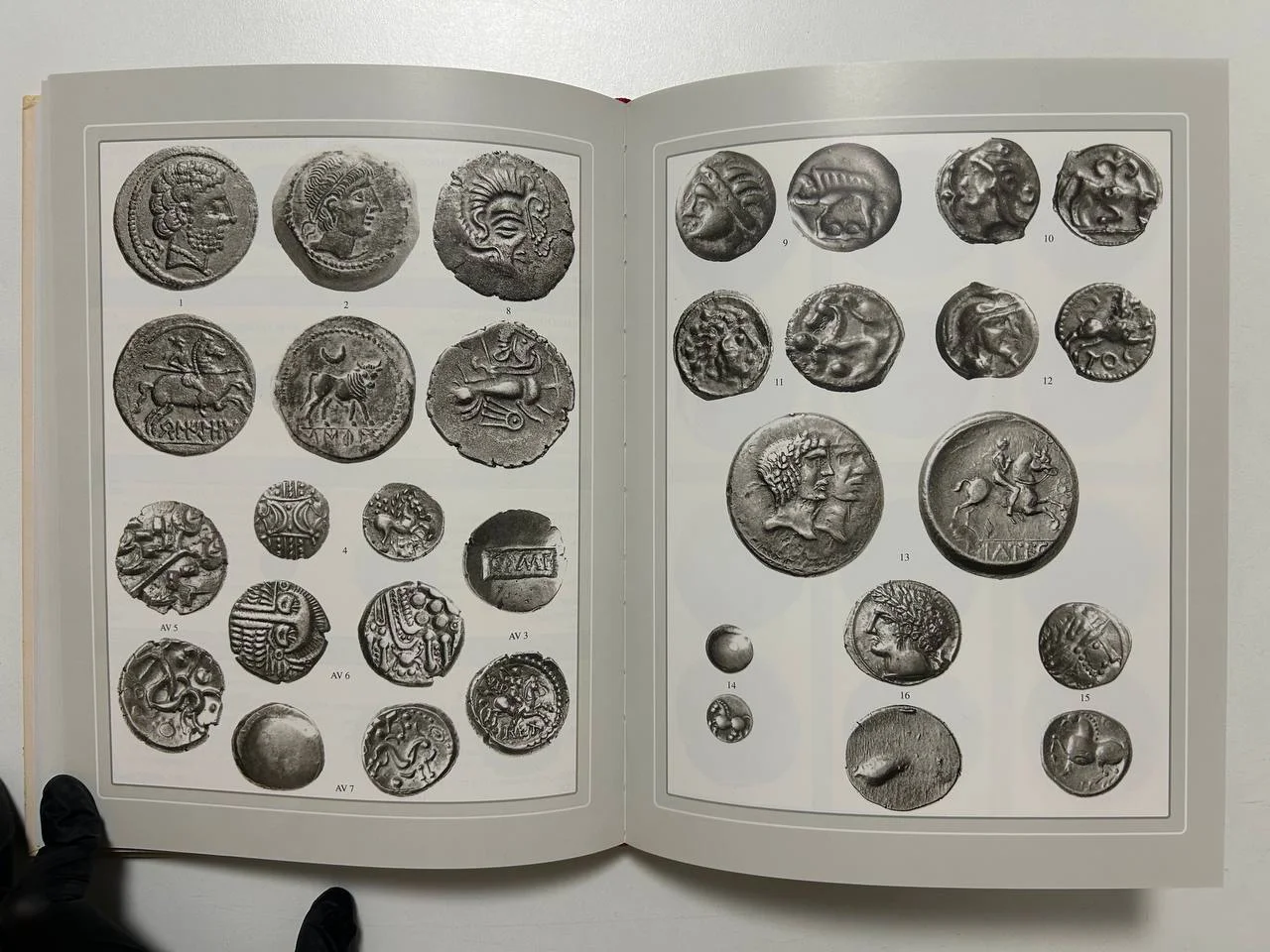 Каталог монет 1500 Jahre Munzpragekunst Munzauktion Tkalec AG 1994 - миниатюра 5