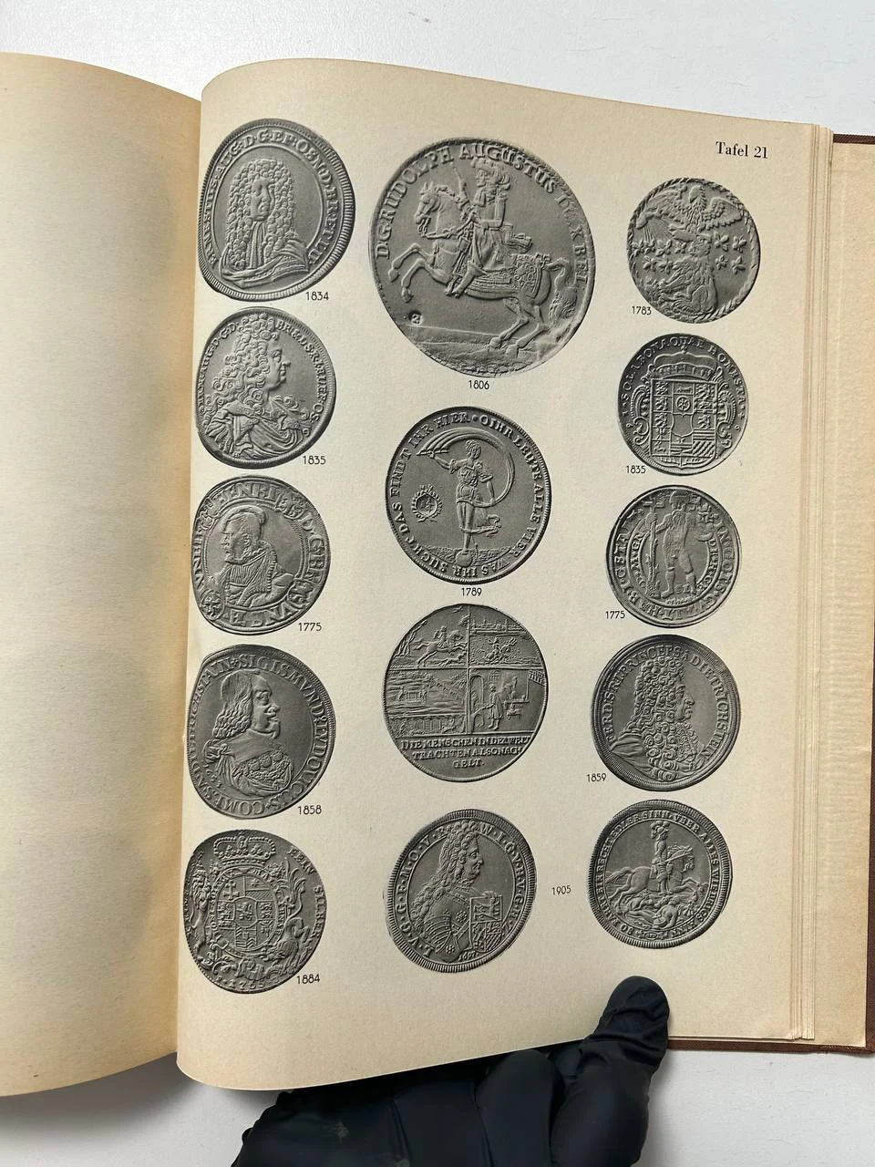 Каталог монет Versteigerungs Katalog 80 GoldmUnzen 16 September 1940 Munzenhandlung Otto Helbing - миниатюра 8