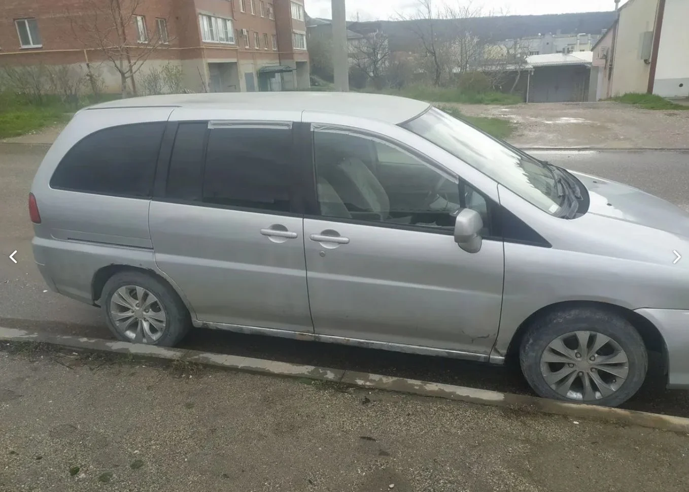 Nissan Liberty / Пробег 307 000
