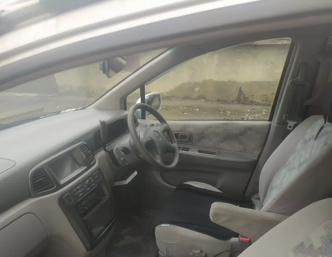 Nissan Liberty / Пробег 307 000 - миниатюра 5