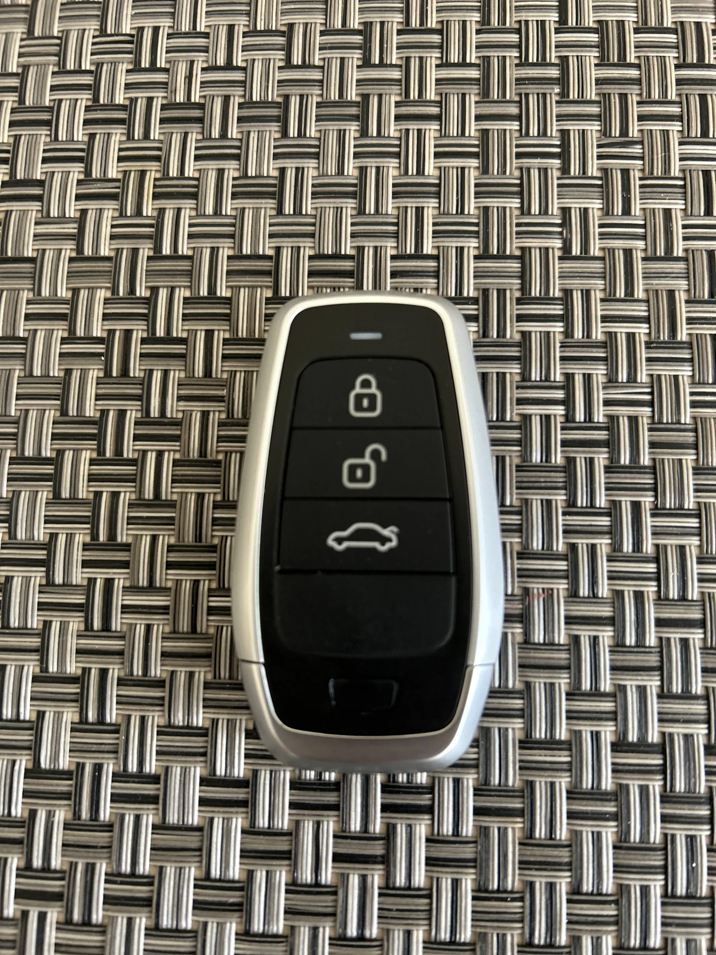 Автоключ (смарт ключ) Autel IKEY AT003BL - изображение 1