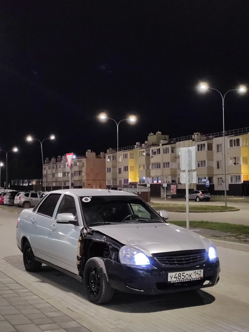Lada Priora , 2010 г.в. - миниатюра 2
