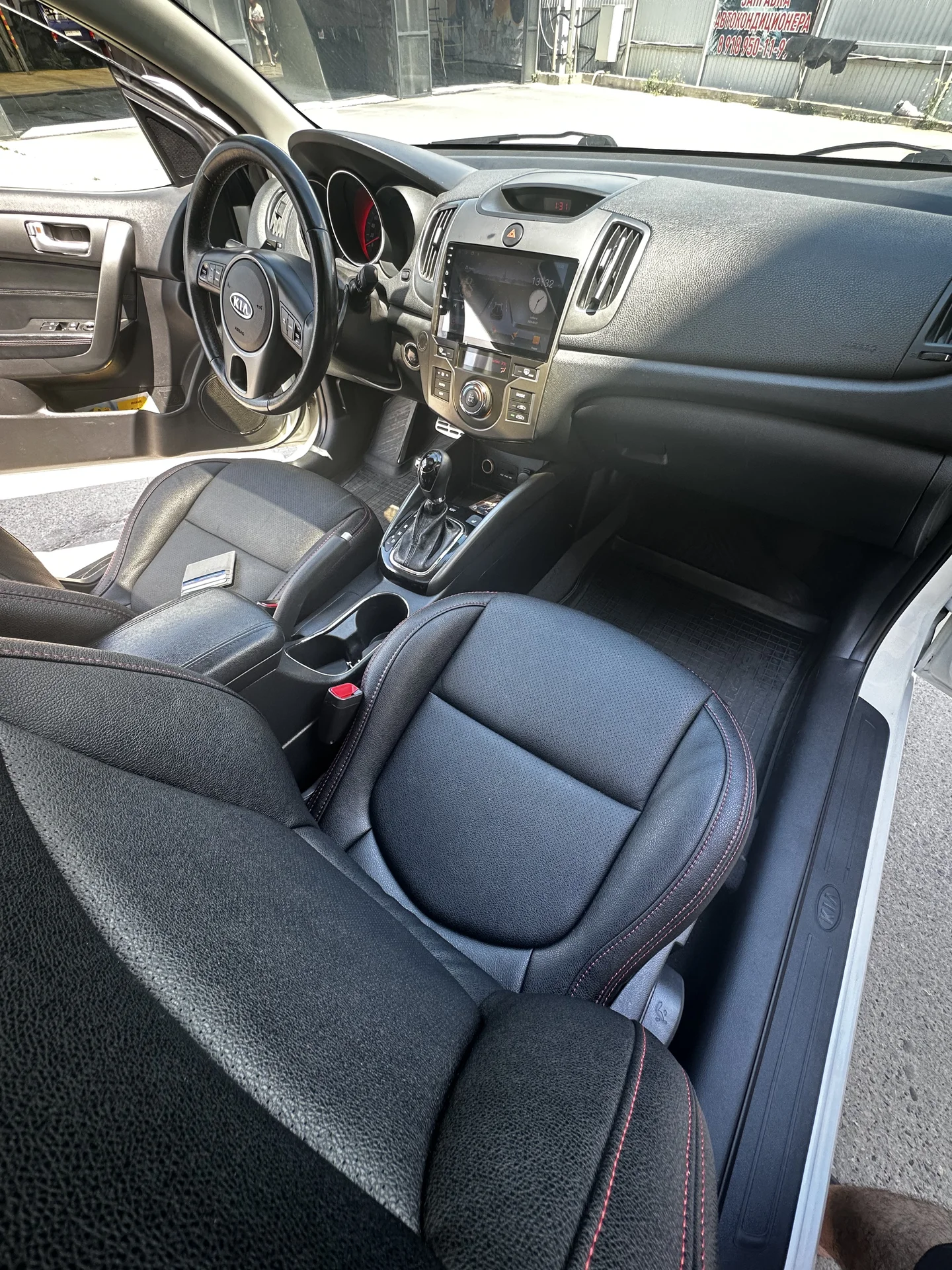 Kia cerato Koup - миниатюра 21