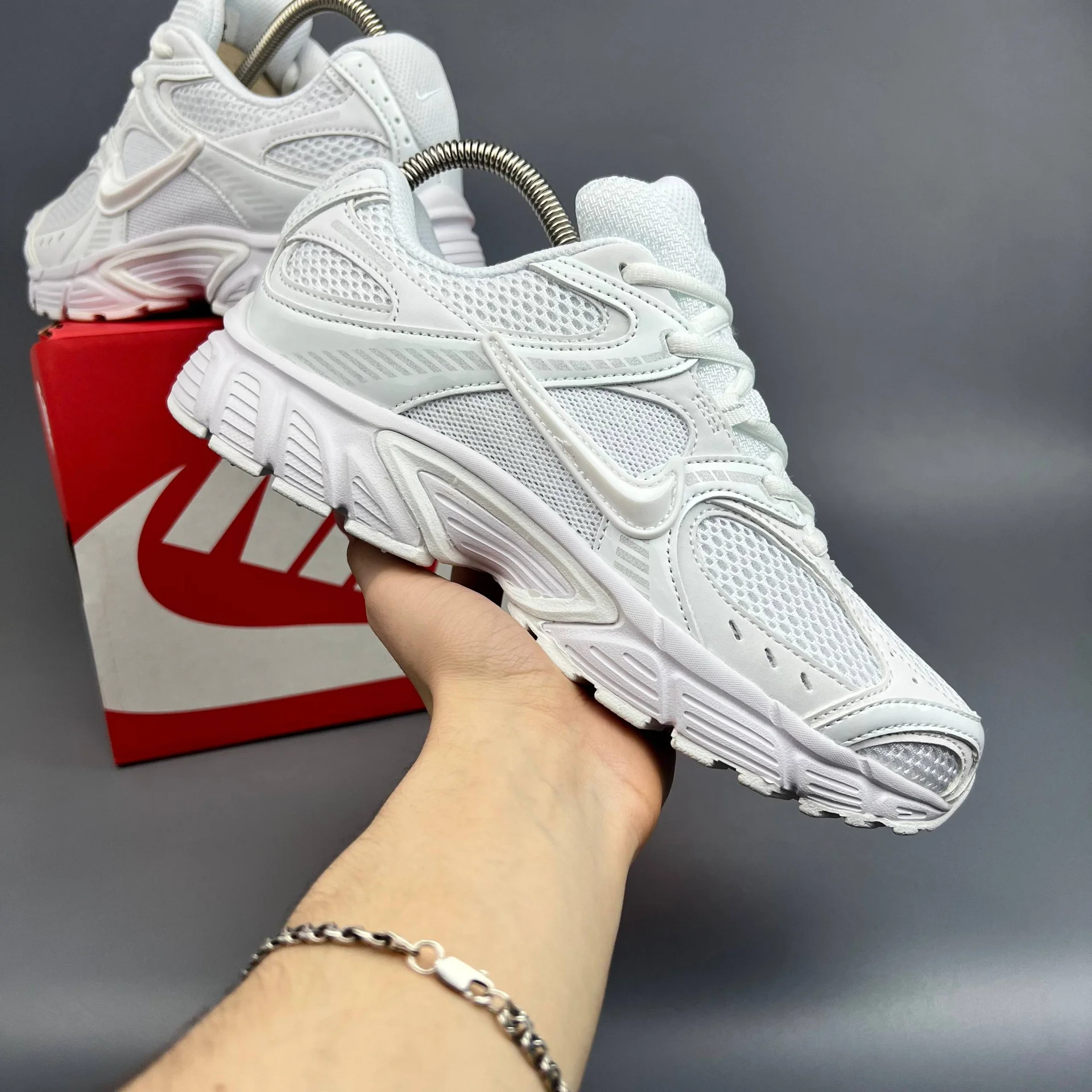 Кроссовки nike V5 Rnr - миниатюра 2
