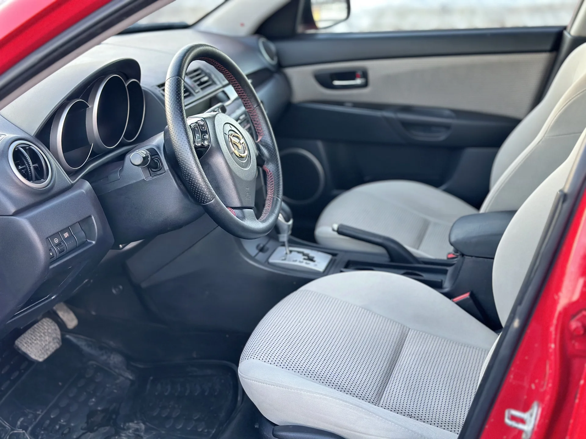 Mazda 3 в отличном состоянии - миниатюра 16