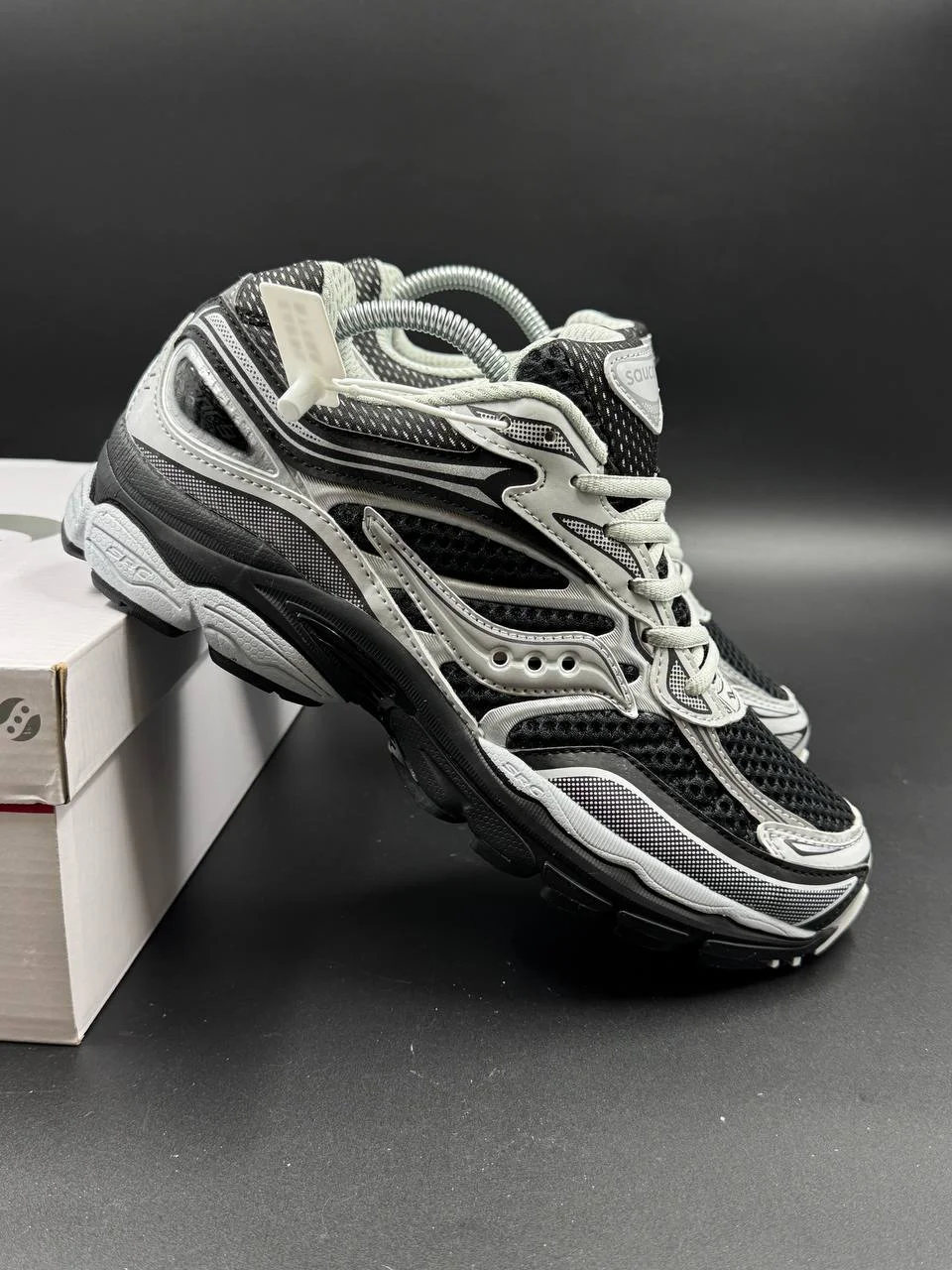 Кроссовки Saucony ProGrid Omni 9. - миниатюра 9