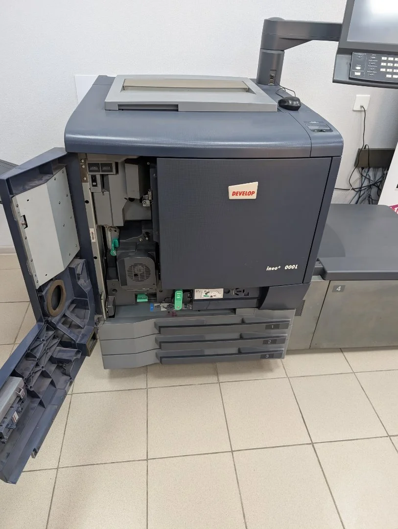 Konica Minolta 6000L c лотком LU-202 - изображение 1