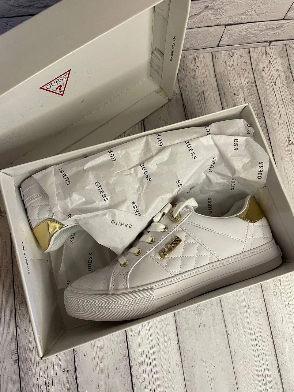 Кеды женские Guess новые 36 размер - миниатюра 4