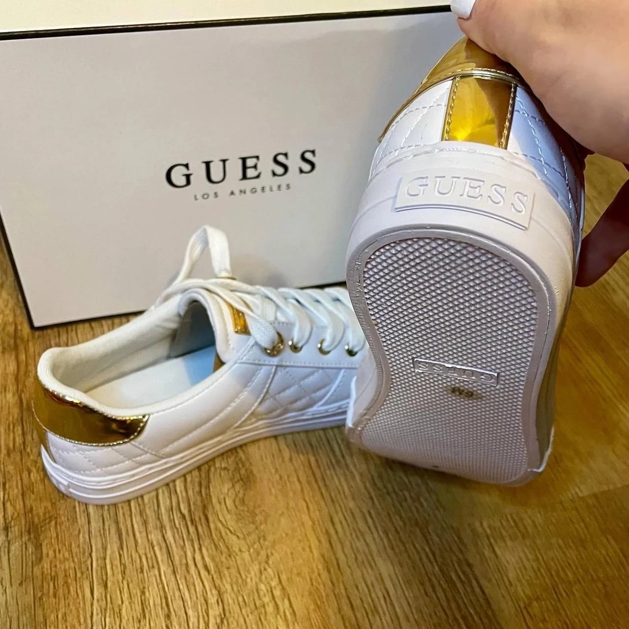 Кеды женские Guess новые 36 размер - миниатюра 5