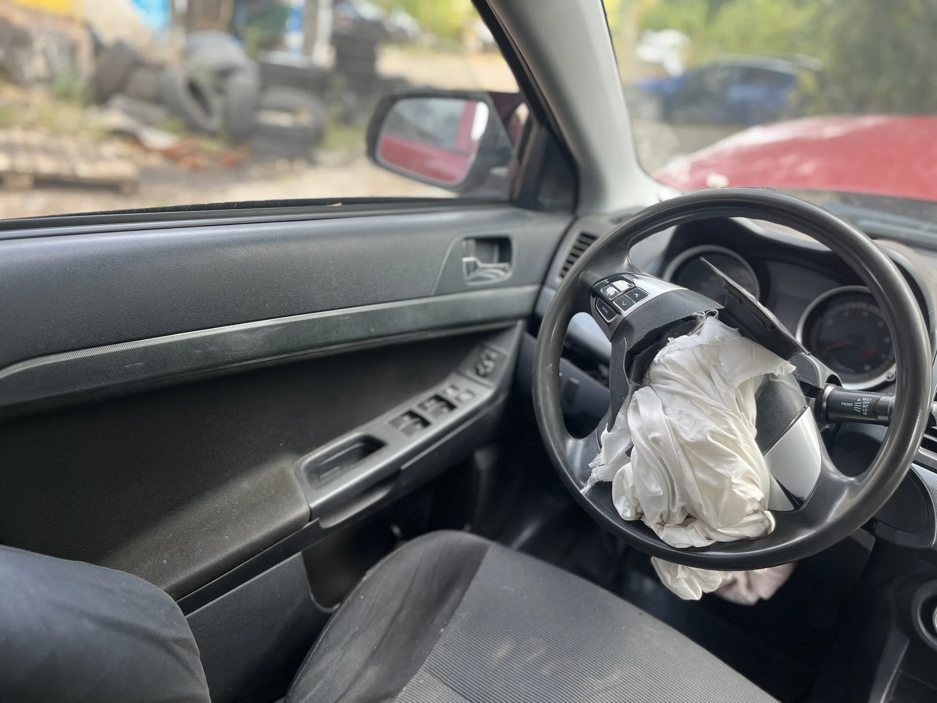 в разборе Mitsubishi Lancer 10 - миниатюра 7