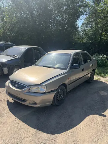 в разборе Hyundai Accent