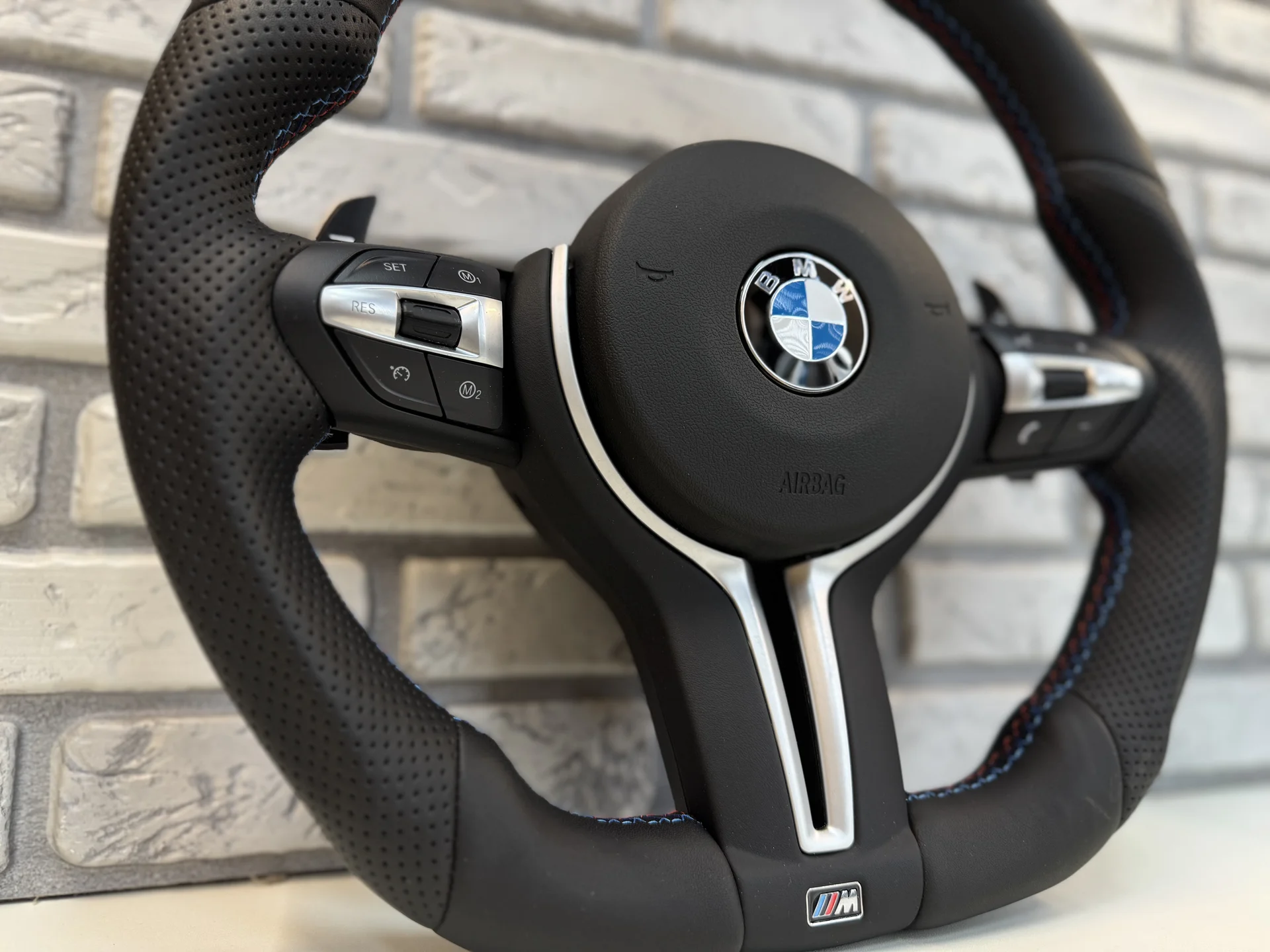 Руль BMW с подогревом - миниатюра 4