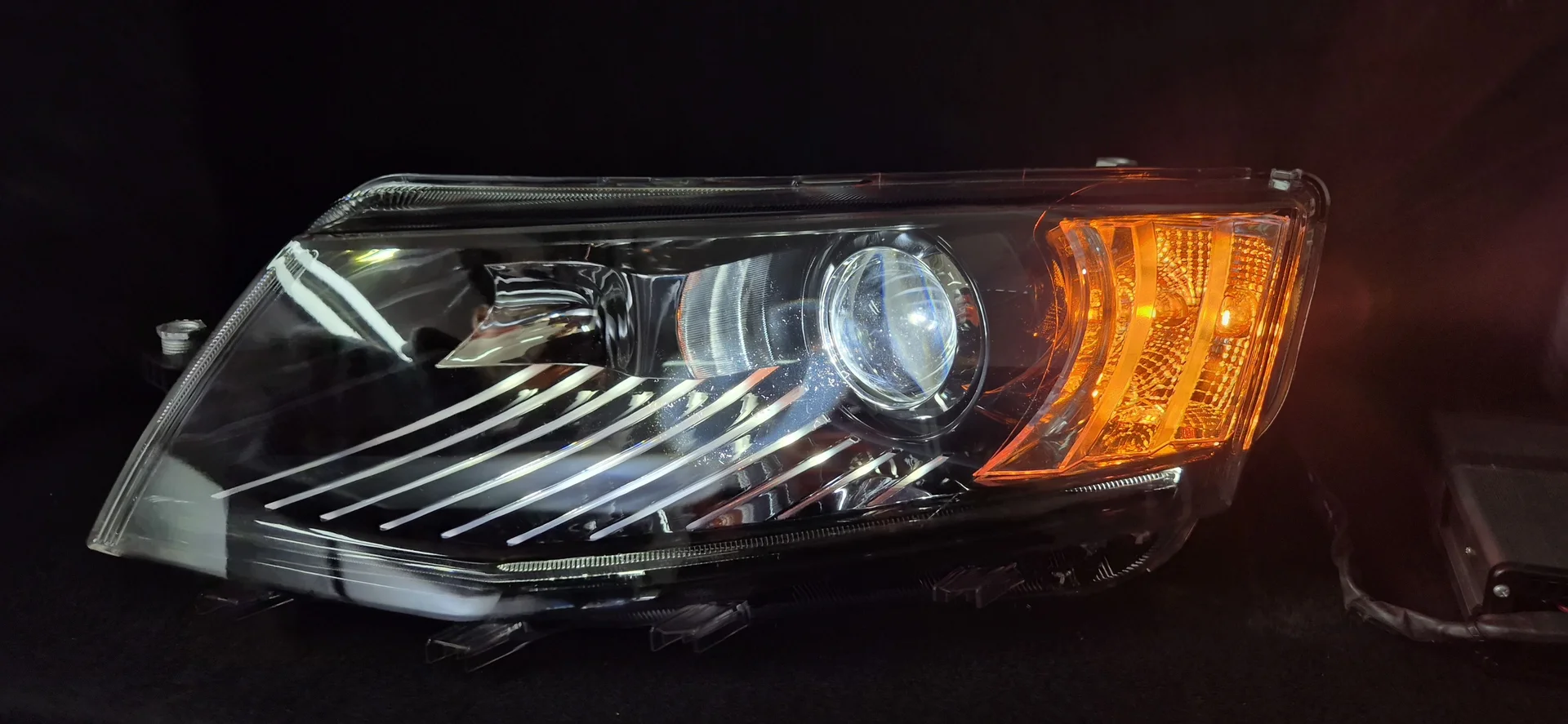 Фары LED Skoda Octavia A7 - изображение 1