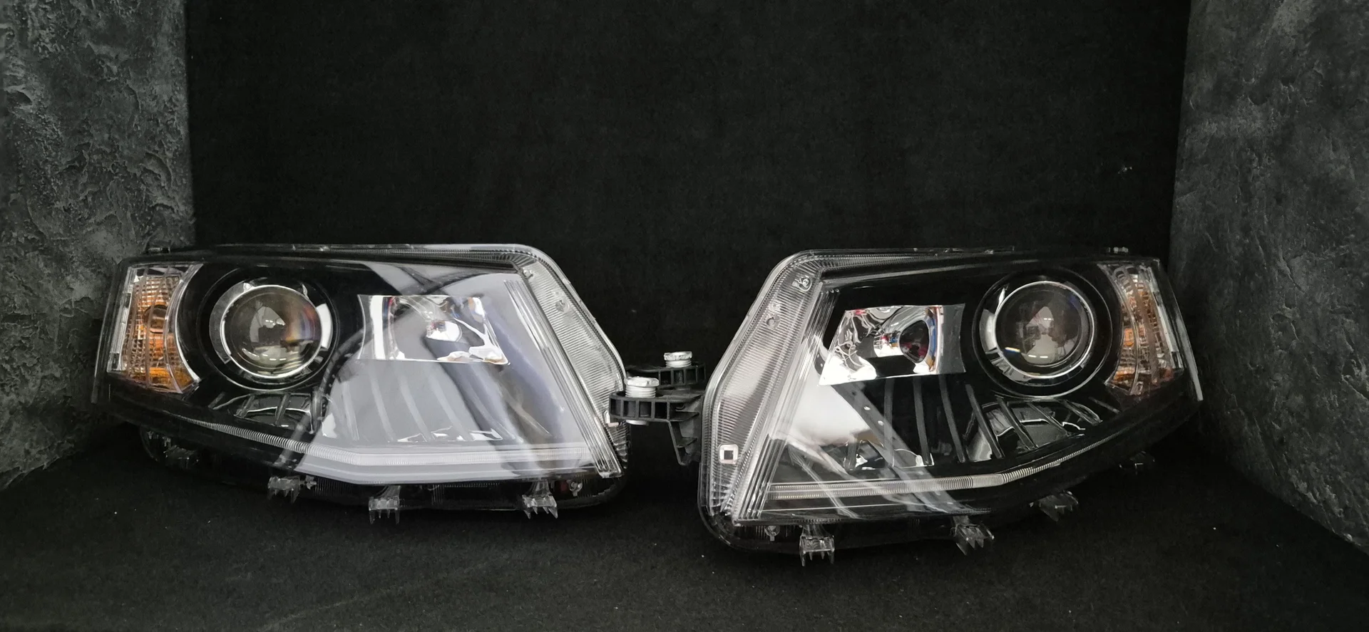 Фары LED Skoda Octavia A7 - миниатюра 5