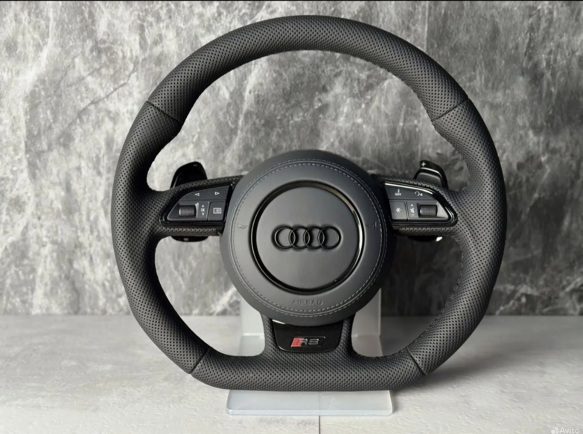 Руль audi с полной перфорацией - изображение 1