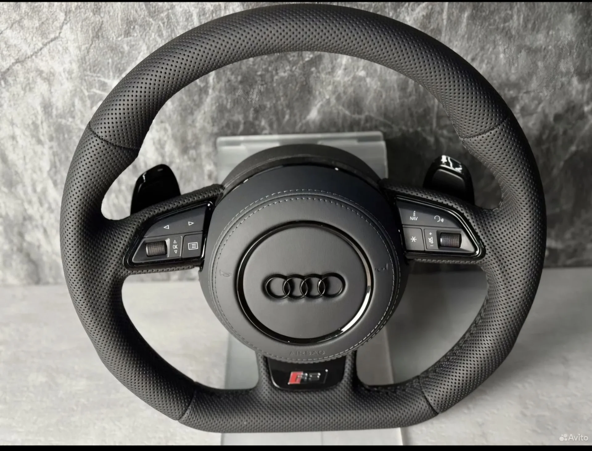 Руль audi с полной перфорацией - миниатюра 5