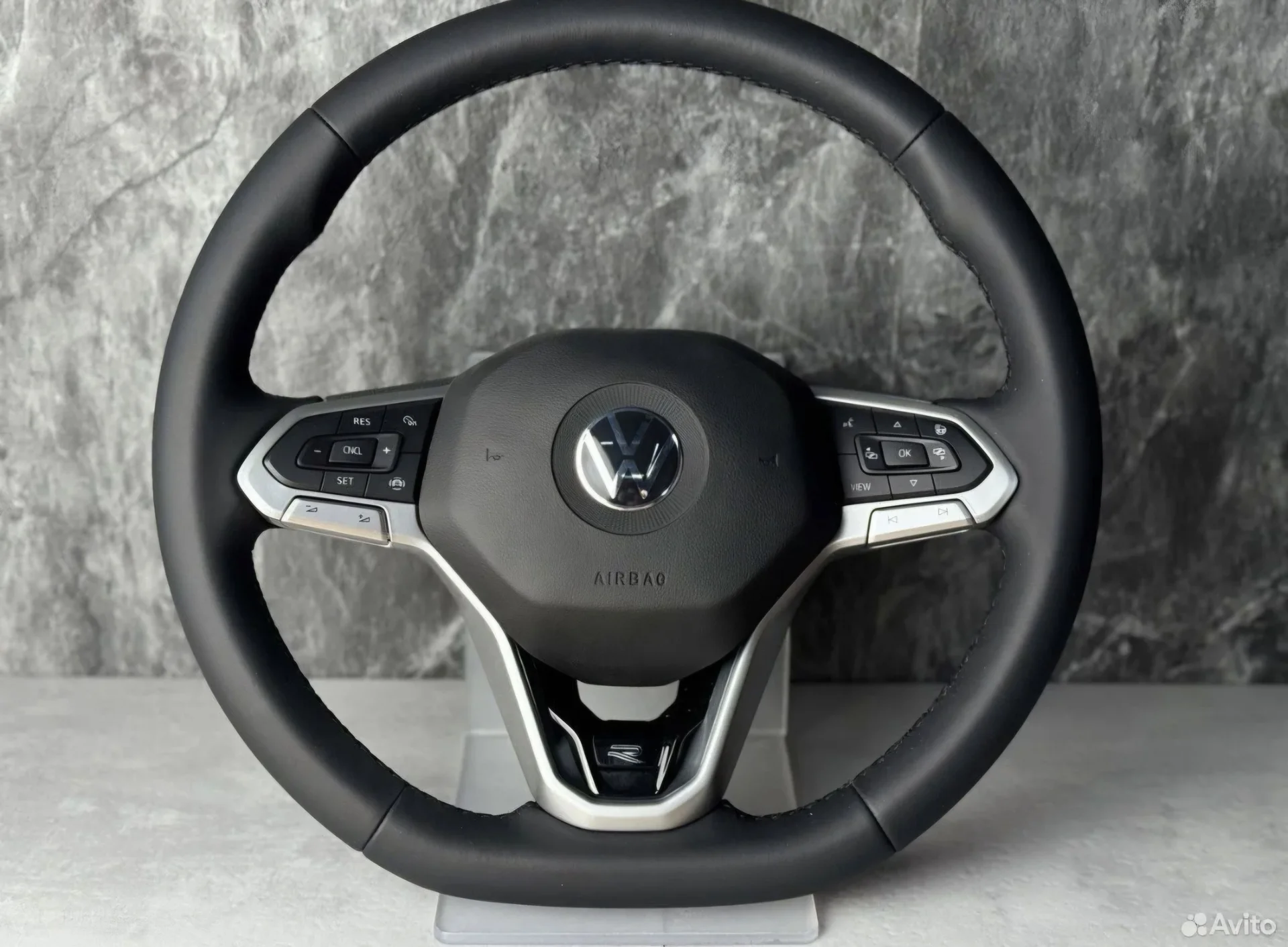 Руль Volkswagen с подогревом MQB - изображение 1