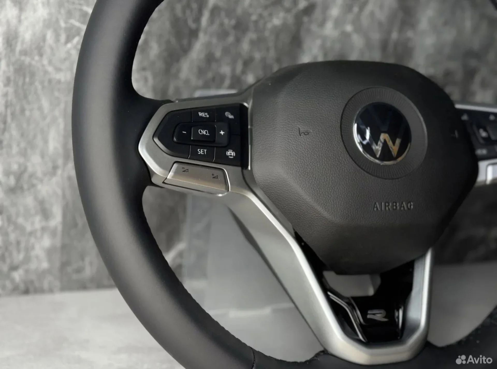 Руль Volkswagen с подогревом MQB - миниатюра 3