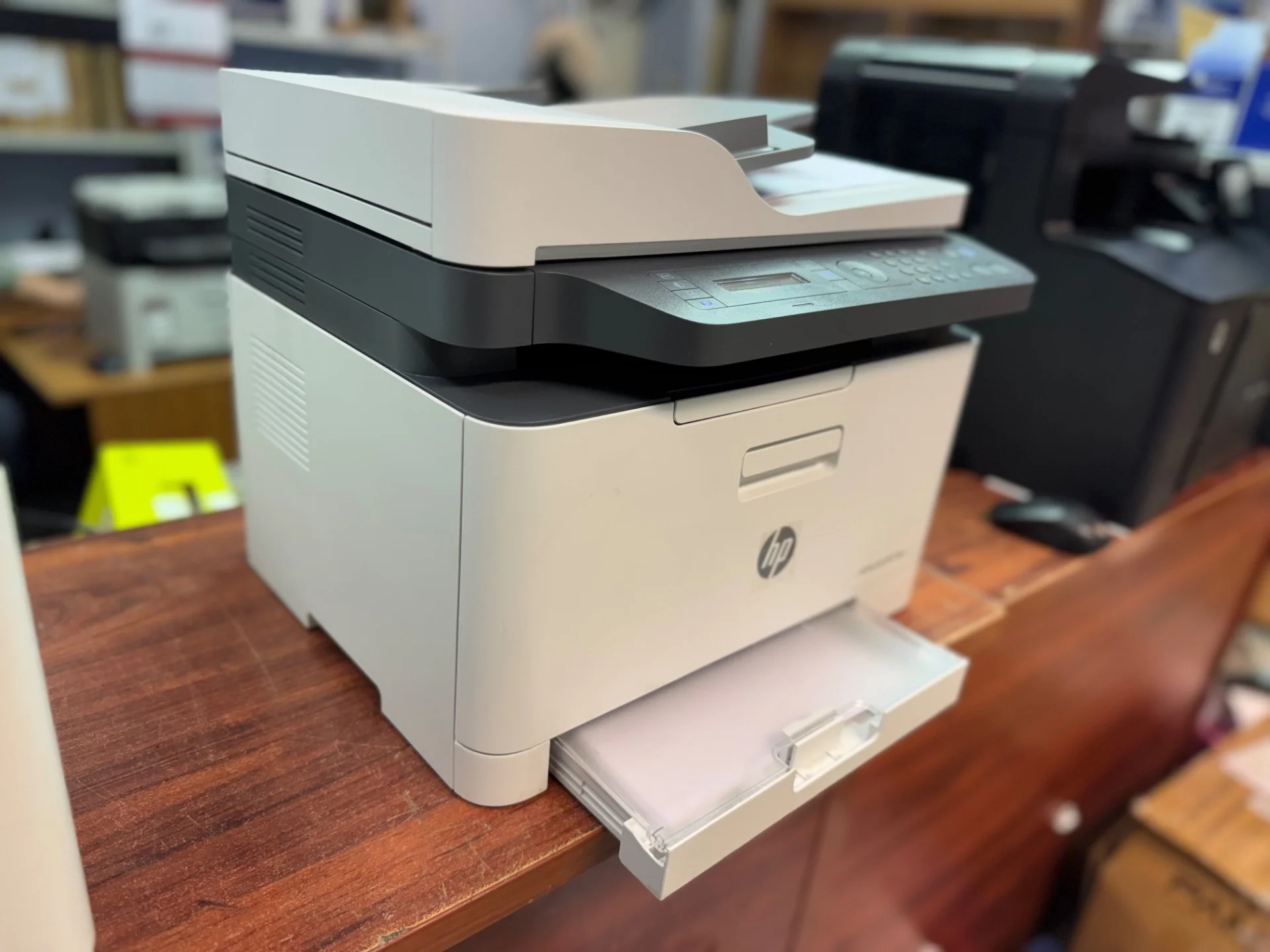 Мфу лазерный цветной HP Color Laser MFP 179nw - миниатюра 2