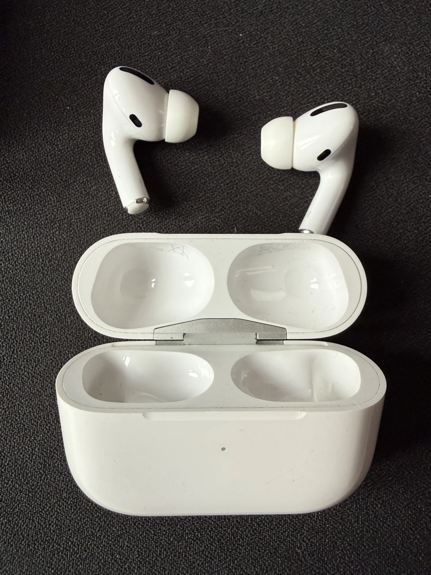 Наушники Apple AirPods Pro - миниатюра 5