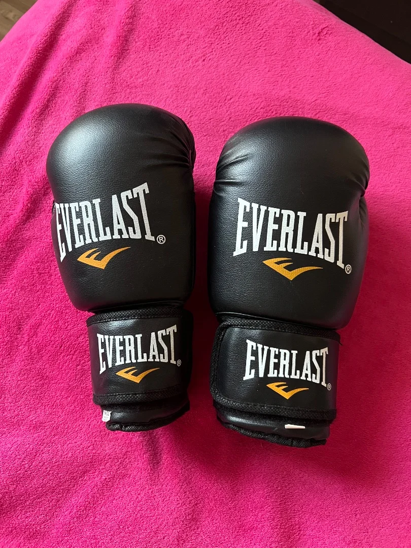 Перчатки боксерские Everlast - изображение 1