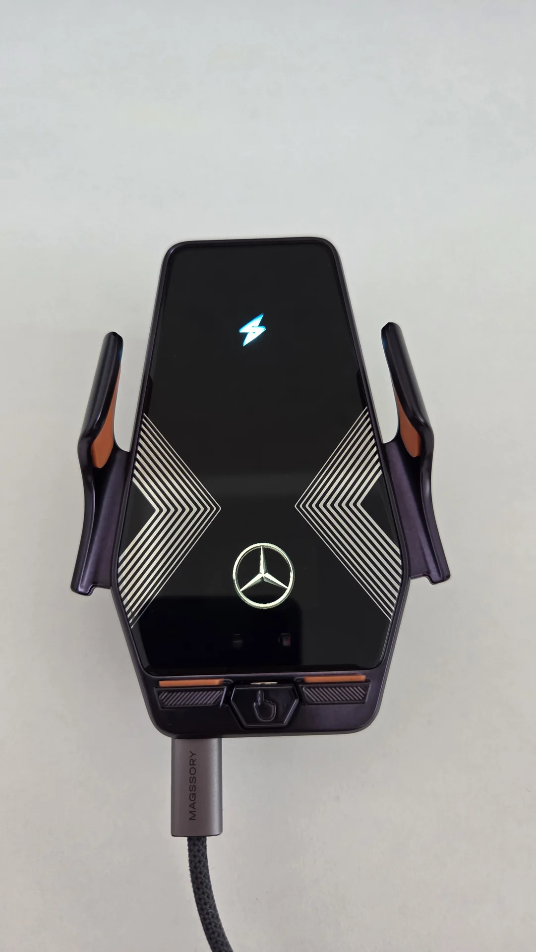 Держатель для телефона в машину Mercedes - изображение 1