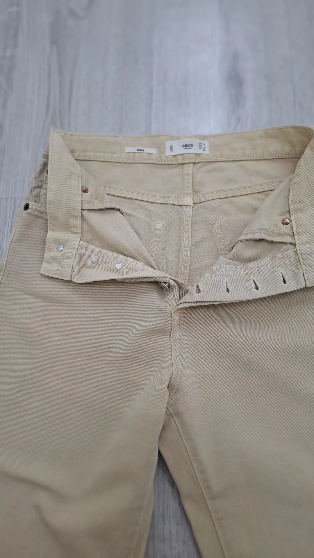 Джинсы женские трубы, бежевые,бренд Mango,р.42-44 - миниатюра 4