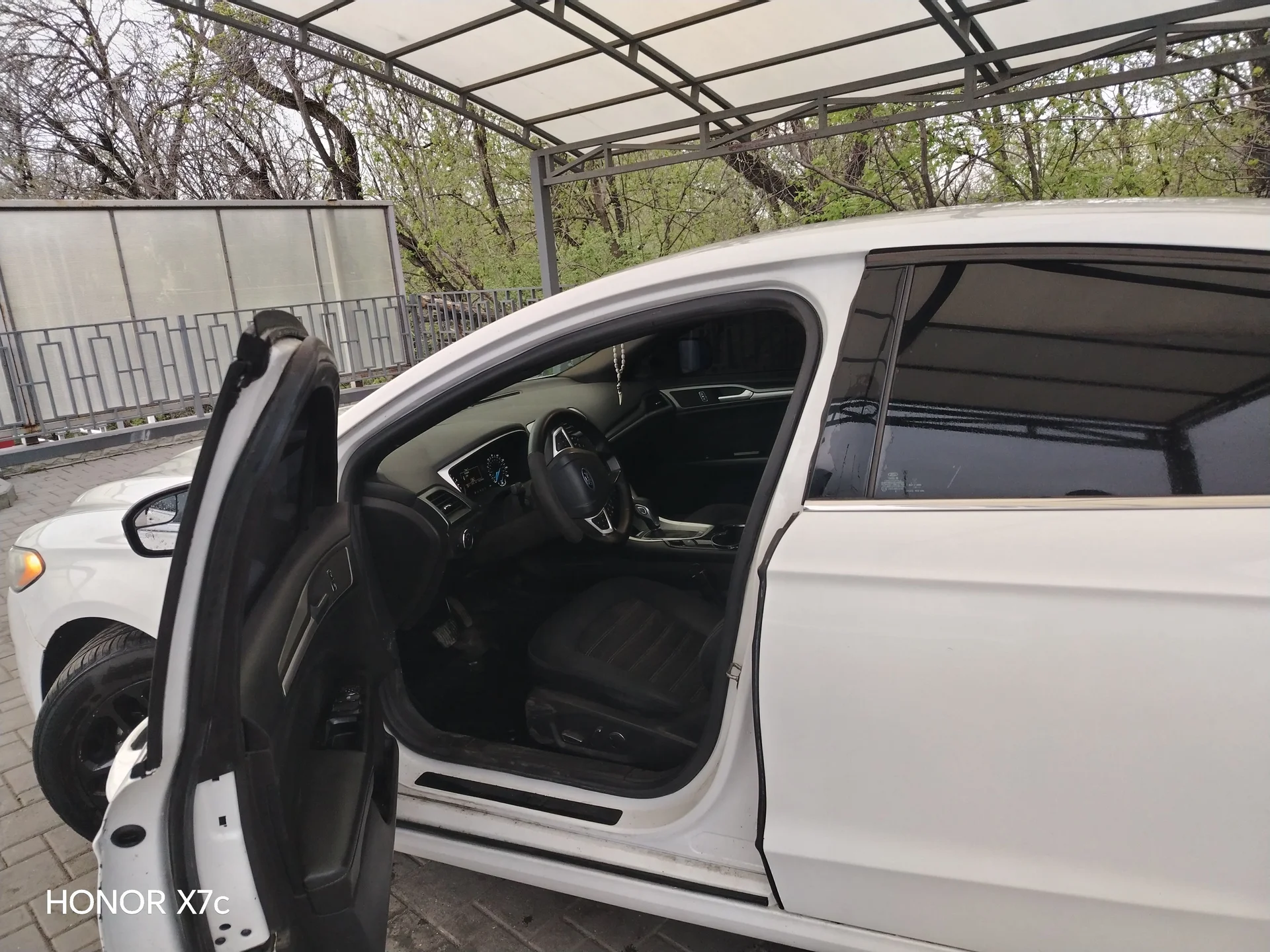 Ford Fusion - миниатюра 3