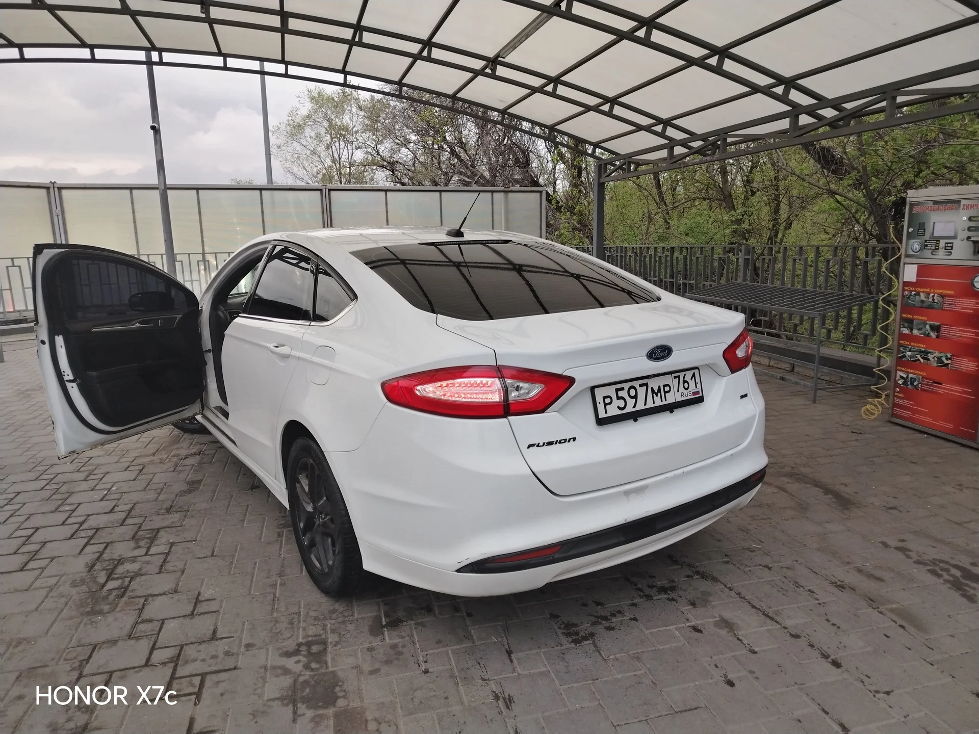 Ford Fusion - миниатюра 6