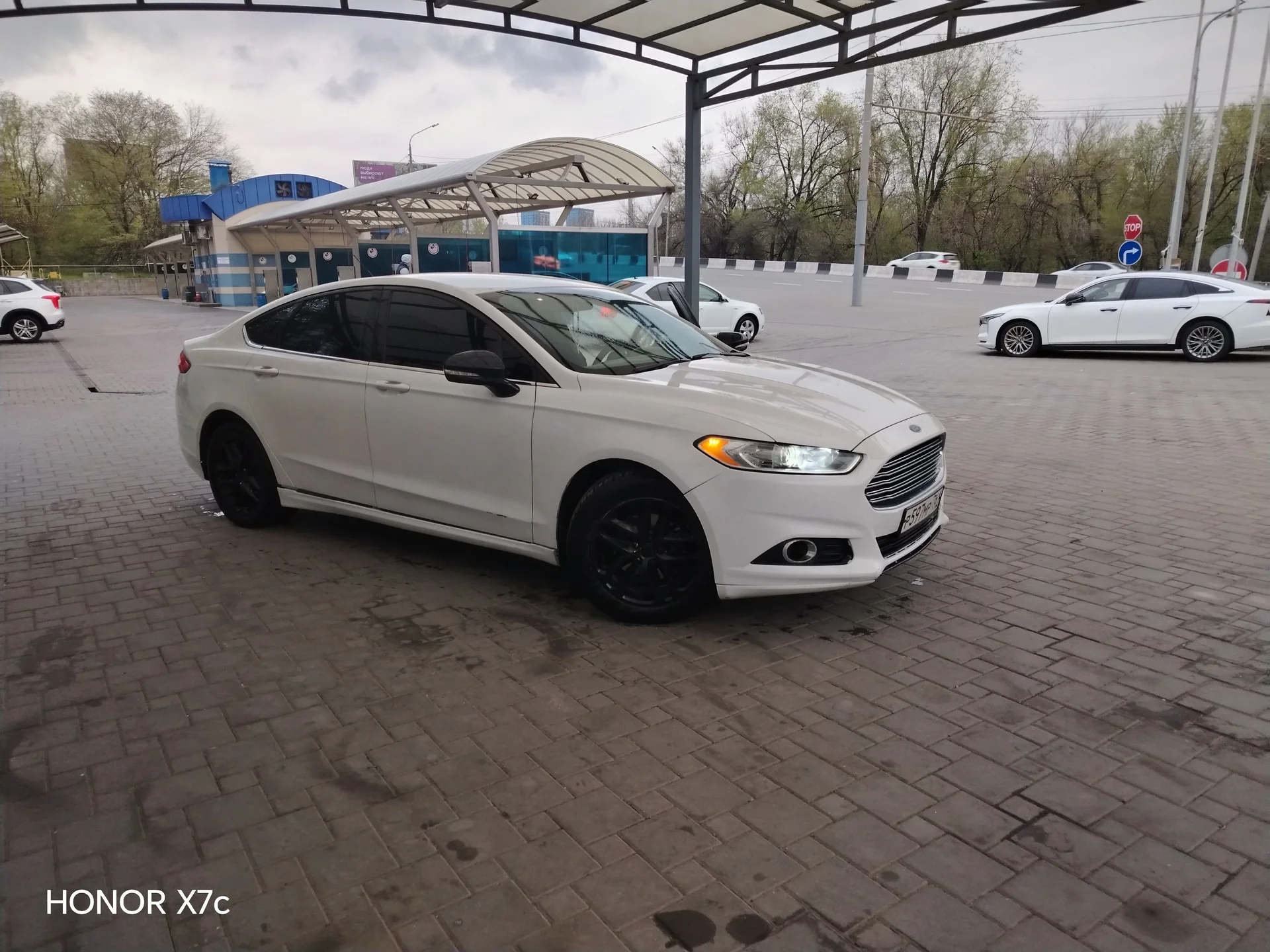 Ford Fusion - миниатюра 10