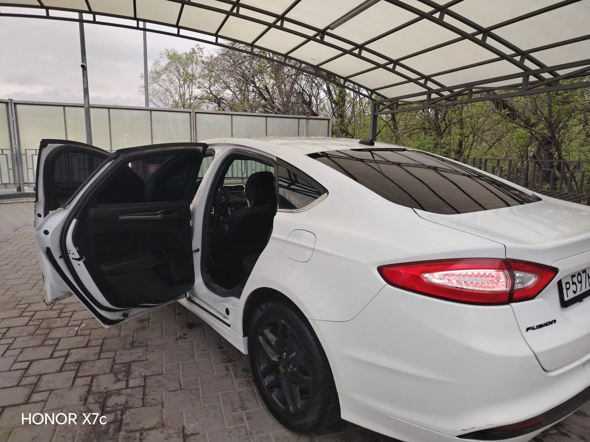 Ford Fusion - миниатюра 18