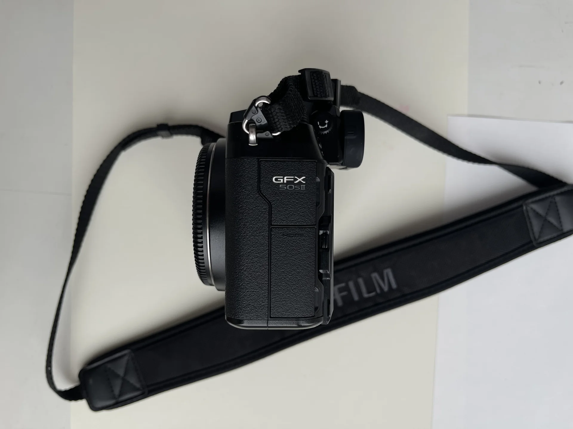 Fujifilm Gfx 50s2 крупноформатная фотокамера - миниатюра 5