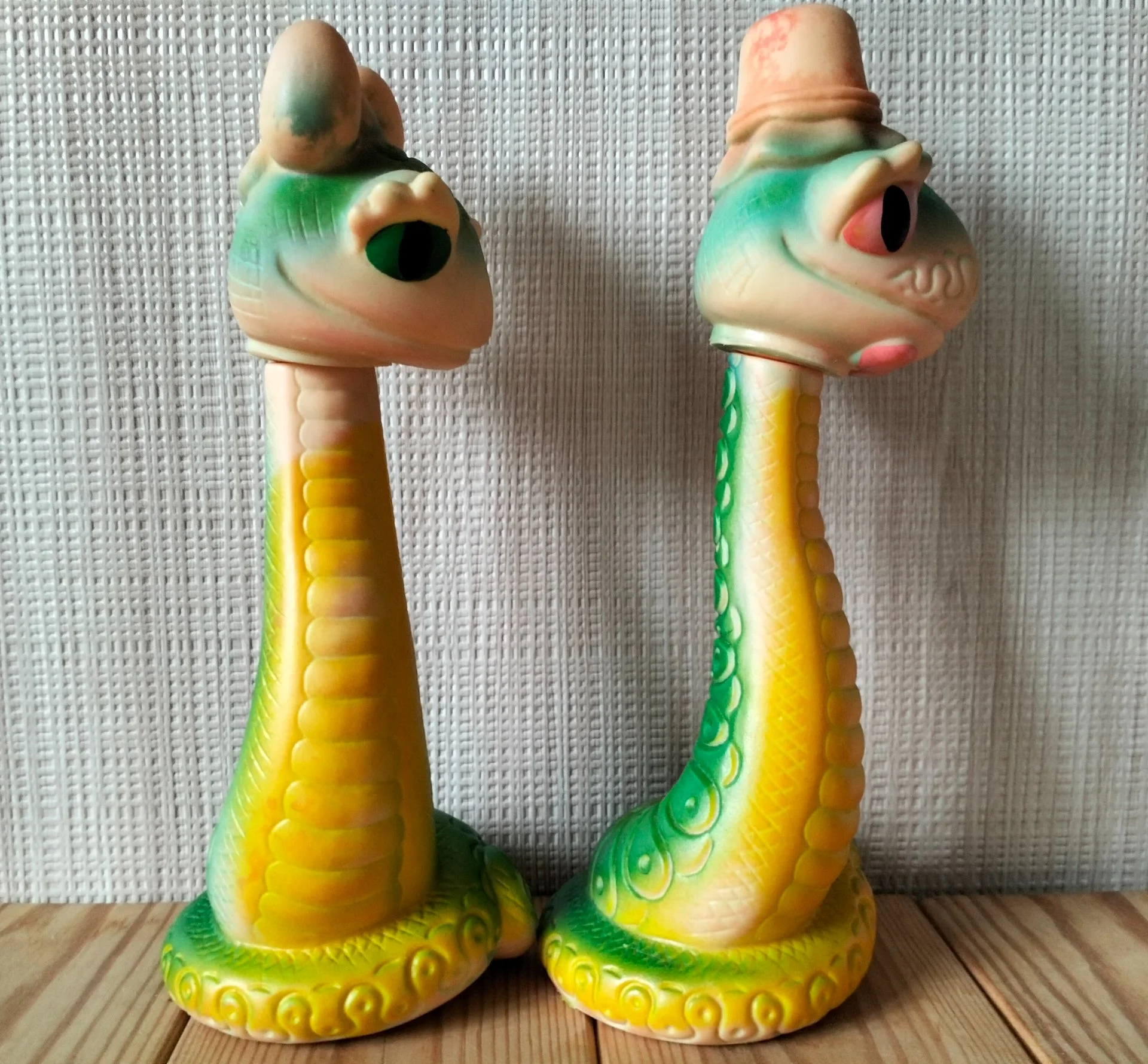 Резиновые игрушки Змейки СССР пара - миниатюра 4